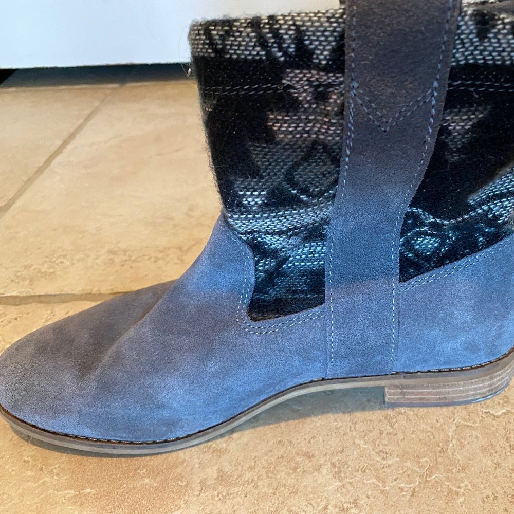 TOMS Women's Laurel Cowboy Boots Suede Ankle Boot